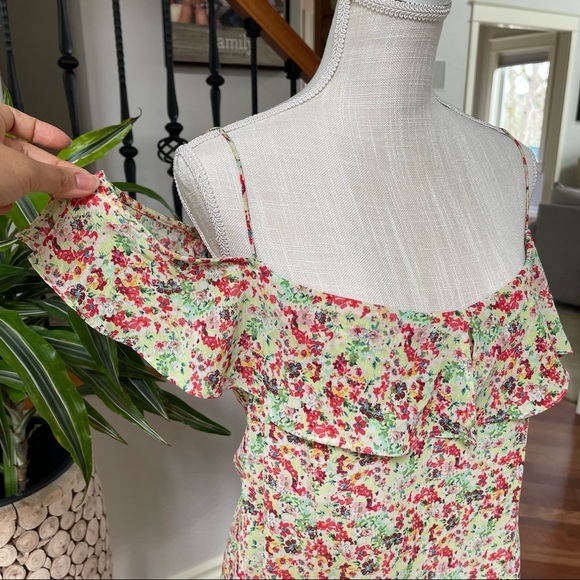 Zara Basic Summer Floral Print Could Shoulder Dress Size: Large - Picture 4 of 6